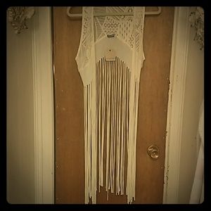 🕯NWT Earthbound Fringe Vest
